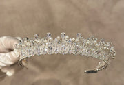 Crown - style Aurelia
