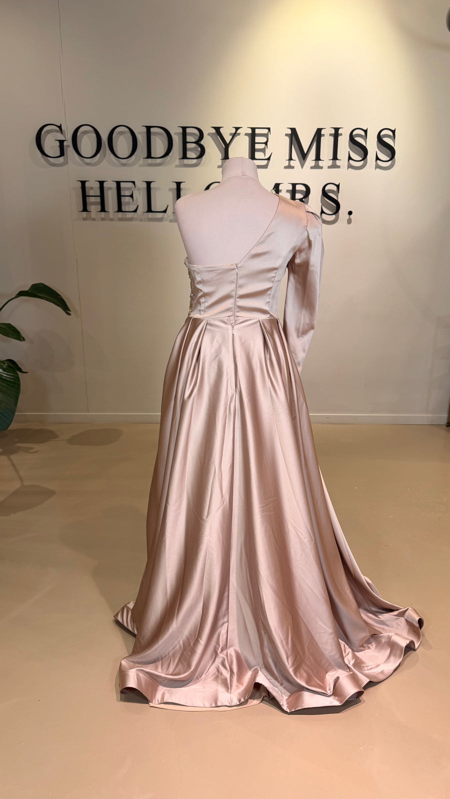 Evening Dress Majestic Champagne - LâNUIT COUTURE SATIN