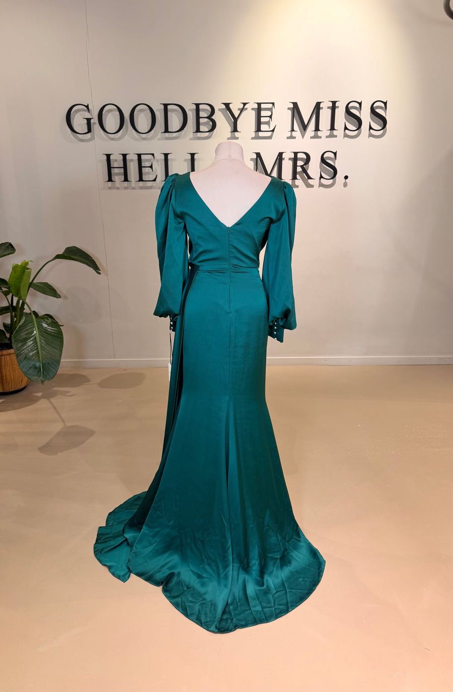 Evening dress Dura Green - LâNUIT COUTURE SATIN