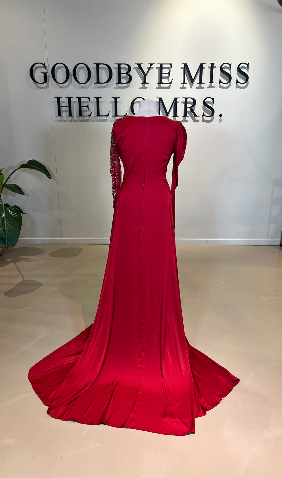 Evening Dress Mona Red- LâNUIT COUTURE SATIN