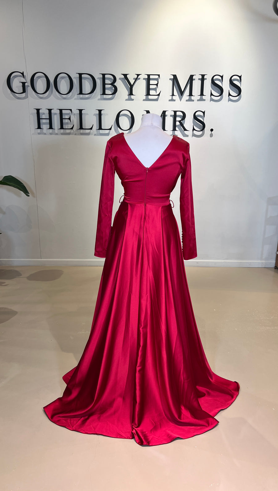 Evening Dress Nora Red - LâNUIT COUTURE SATIN