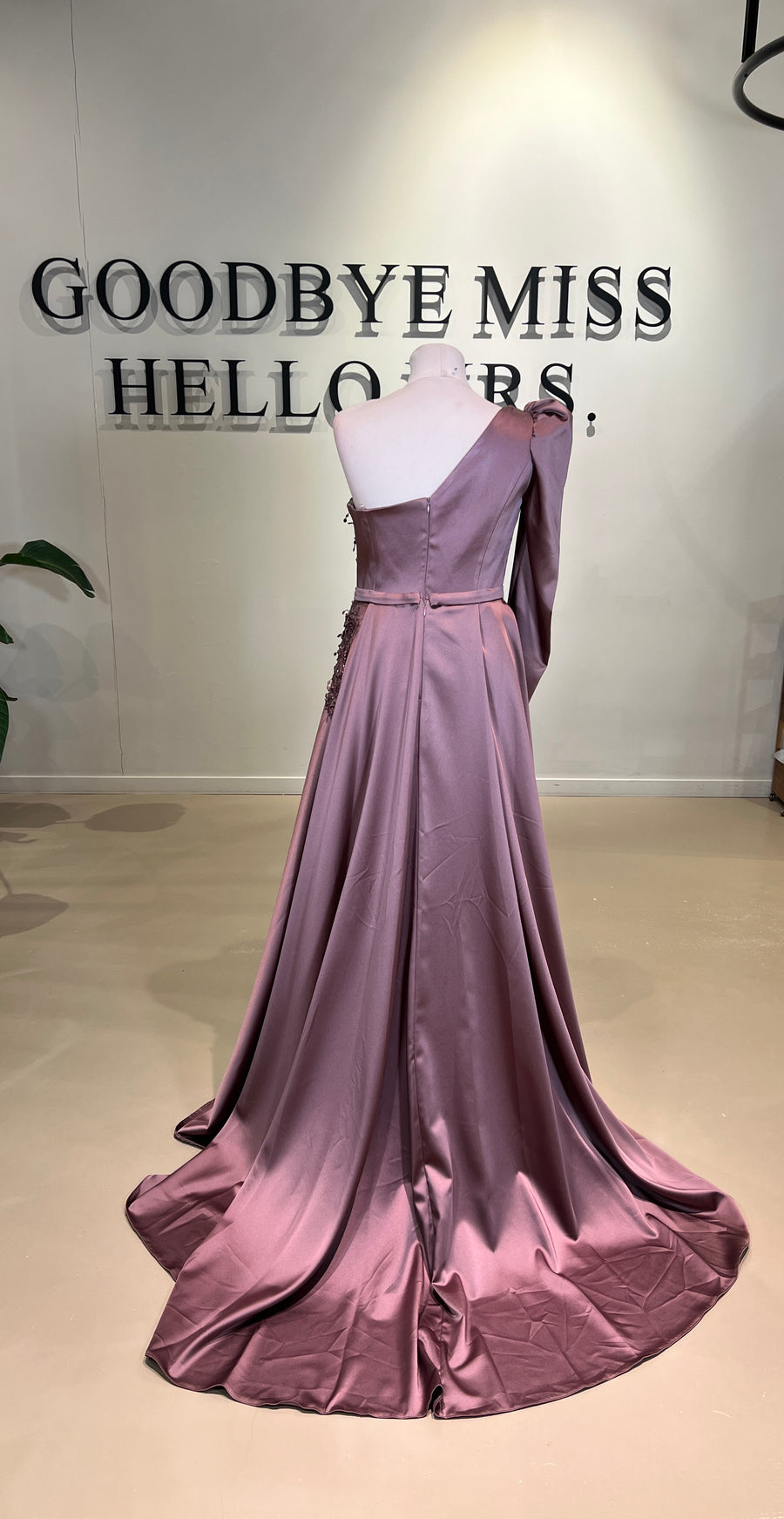 Evening Dress Majestic Lilac - LâNUIT COUTURE SATIN