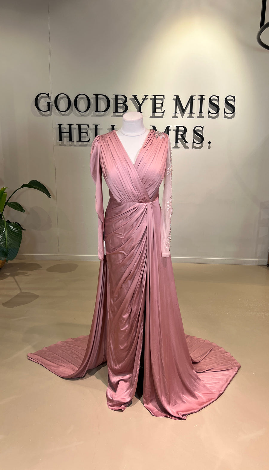 Evening Dress Mona Pink- LâNUIT COUTURE SATIN