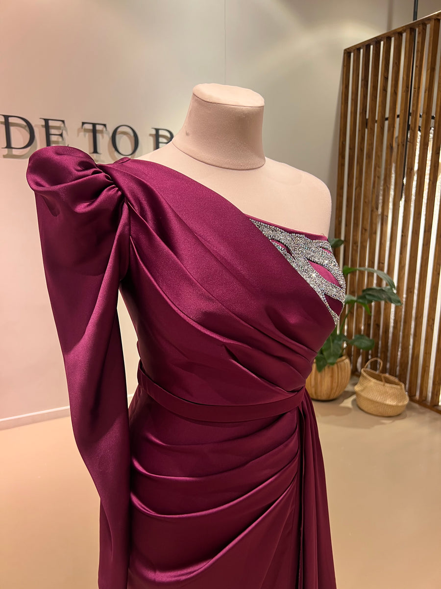 Evening Dress Maxima Burgundy- LâNUIT COUTURE SATIN