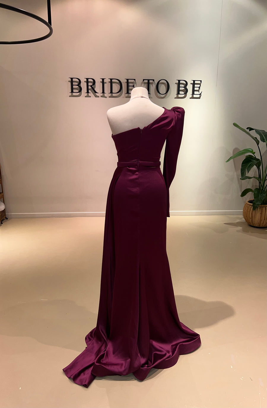 Evening Dress Maxima Burgundy- LâNUIT COUTURE SATIN