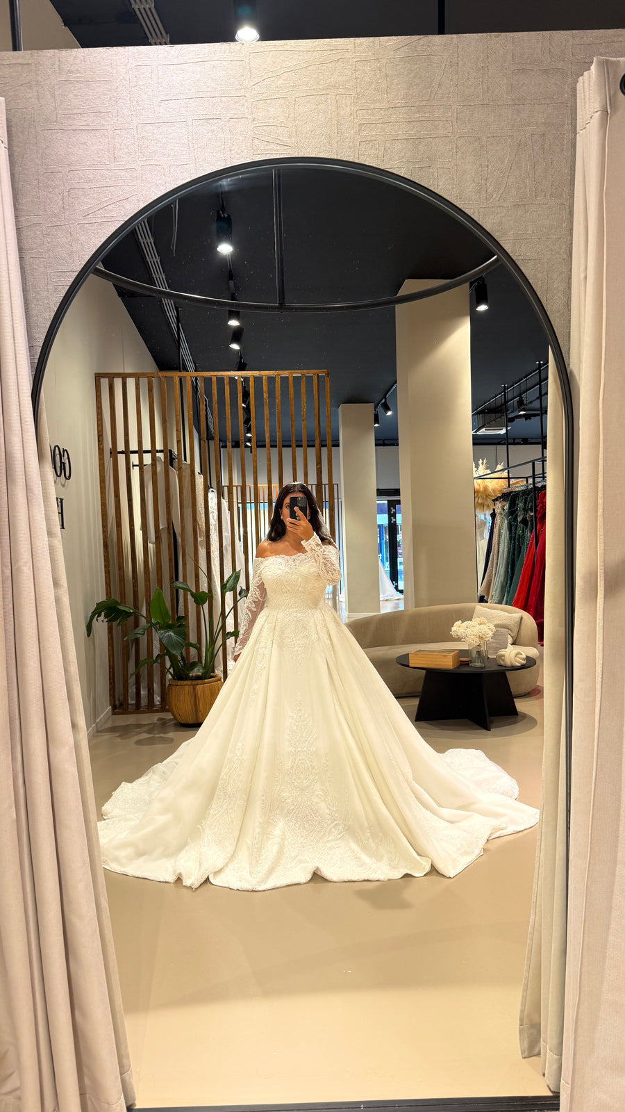 Sale Bruidsjurk - Amal Lace