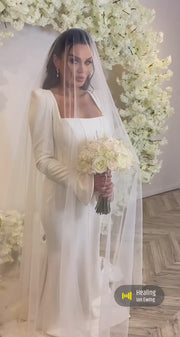 Sale bruidsjurk - Insila crepe trompet (nieuwstaat)