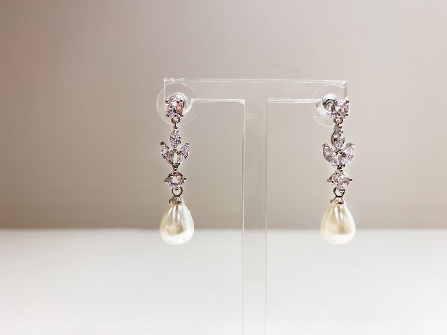 Bridal earrings - Style pearl