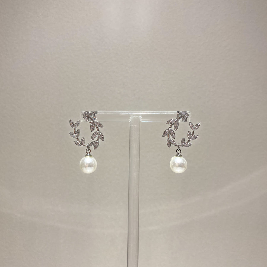 Bridal earrings - Style Lizzy