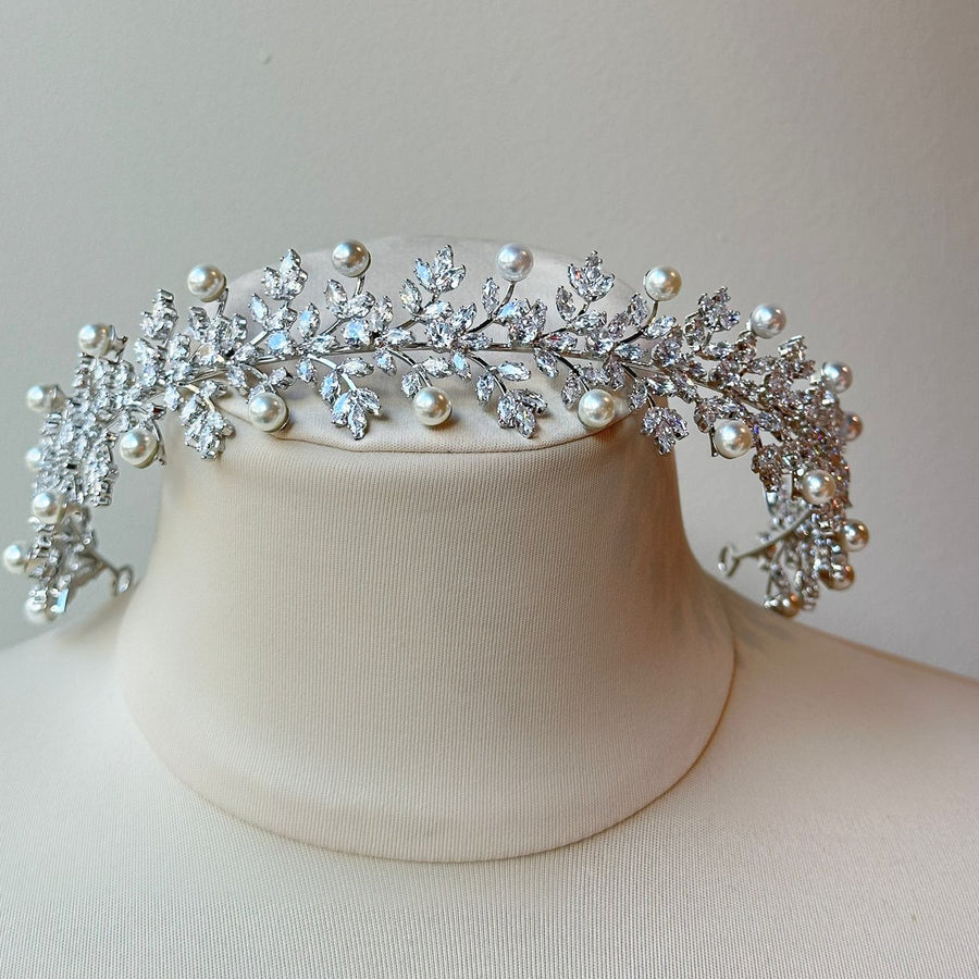 Hairpiece - Style Ava with pearls